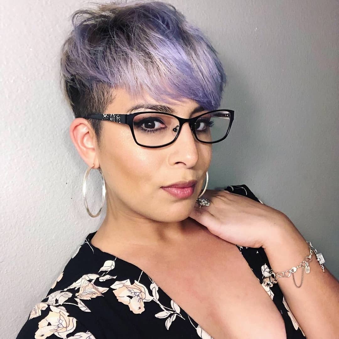 Pixie violetto con occhiali