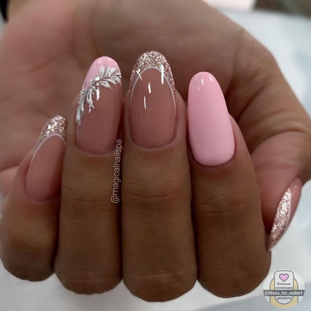 Smalto rosa pastello su unghie lunghe - @ideas_for_nailart