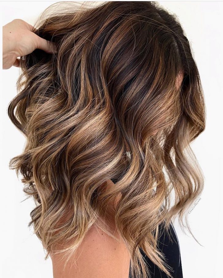 Capelli biondo scuro dorato, ecco qualche idea per dare valore al tuo look!