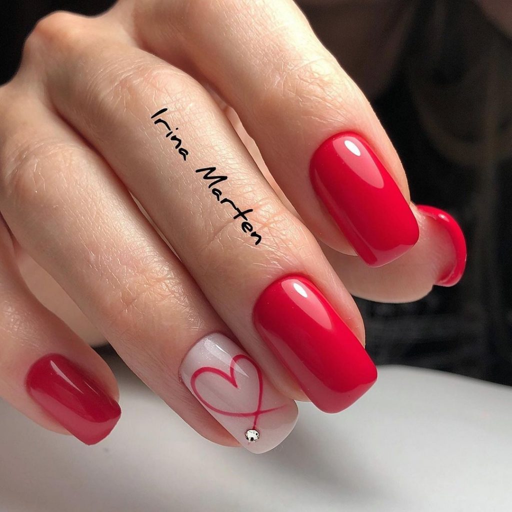 Unghie rosse eleganti tutte le nail art da provare per un look chic e