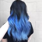 Shatush azzurro su capelli lunghi - @emmajeanhairpainter