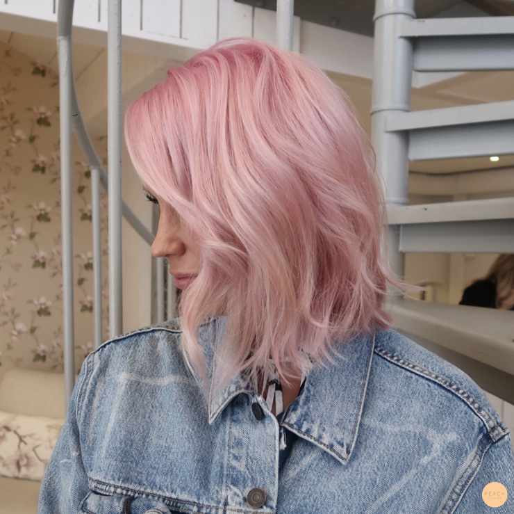 capelli rosa pastello, https://www.peachstockholm.se/33182/rosa-blond-pastell-har