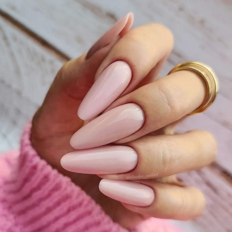 color nude le nail art manicure in tendenza @olootka_nailart