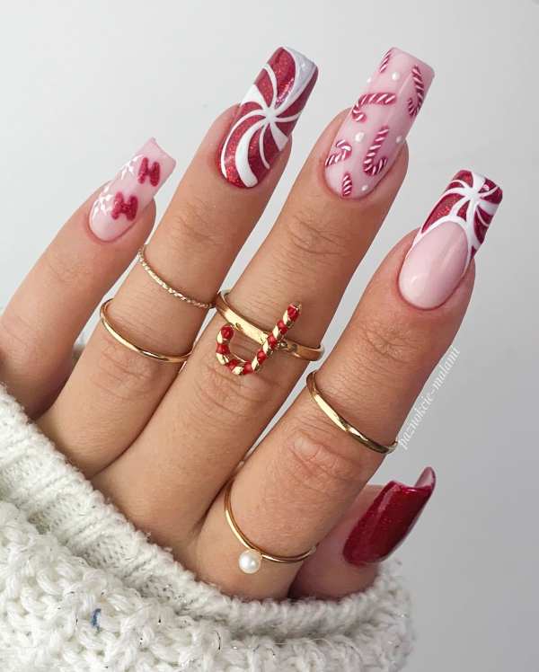Nail Art natale candy canes 06-12-2022
