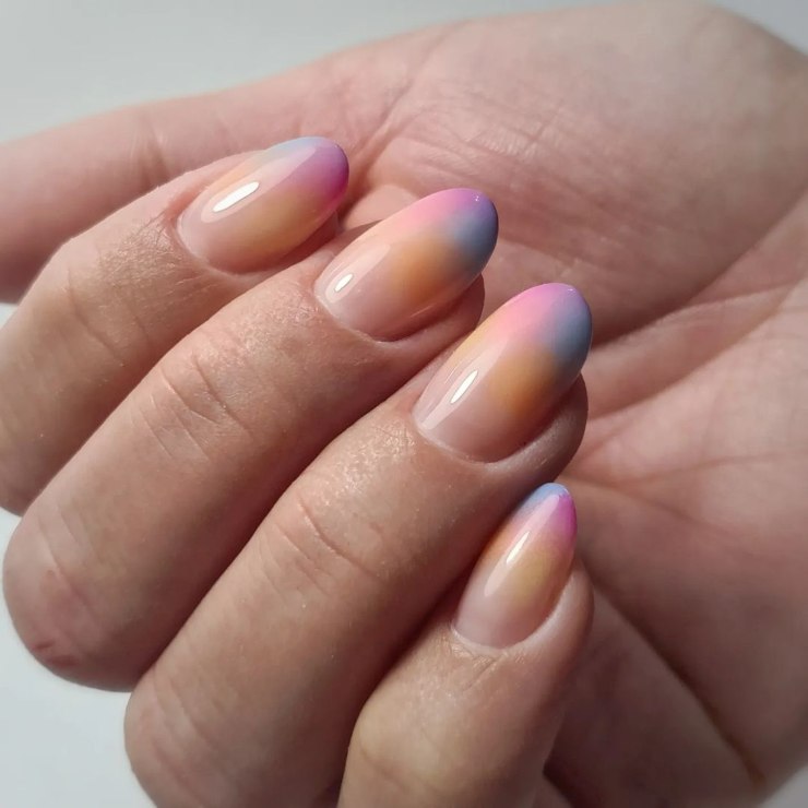 Come utilizzare il pigmento acrilico sulle unghie